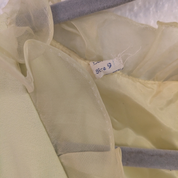 1960s Chartreuse Ruffle Mod Mini Dress - Picture 6 of 6